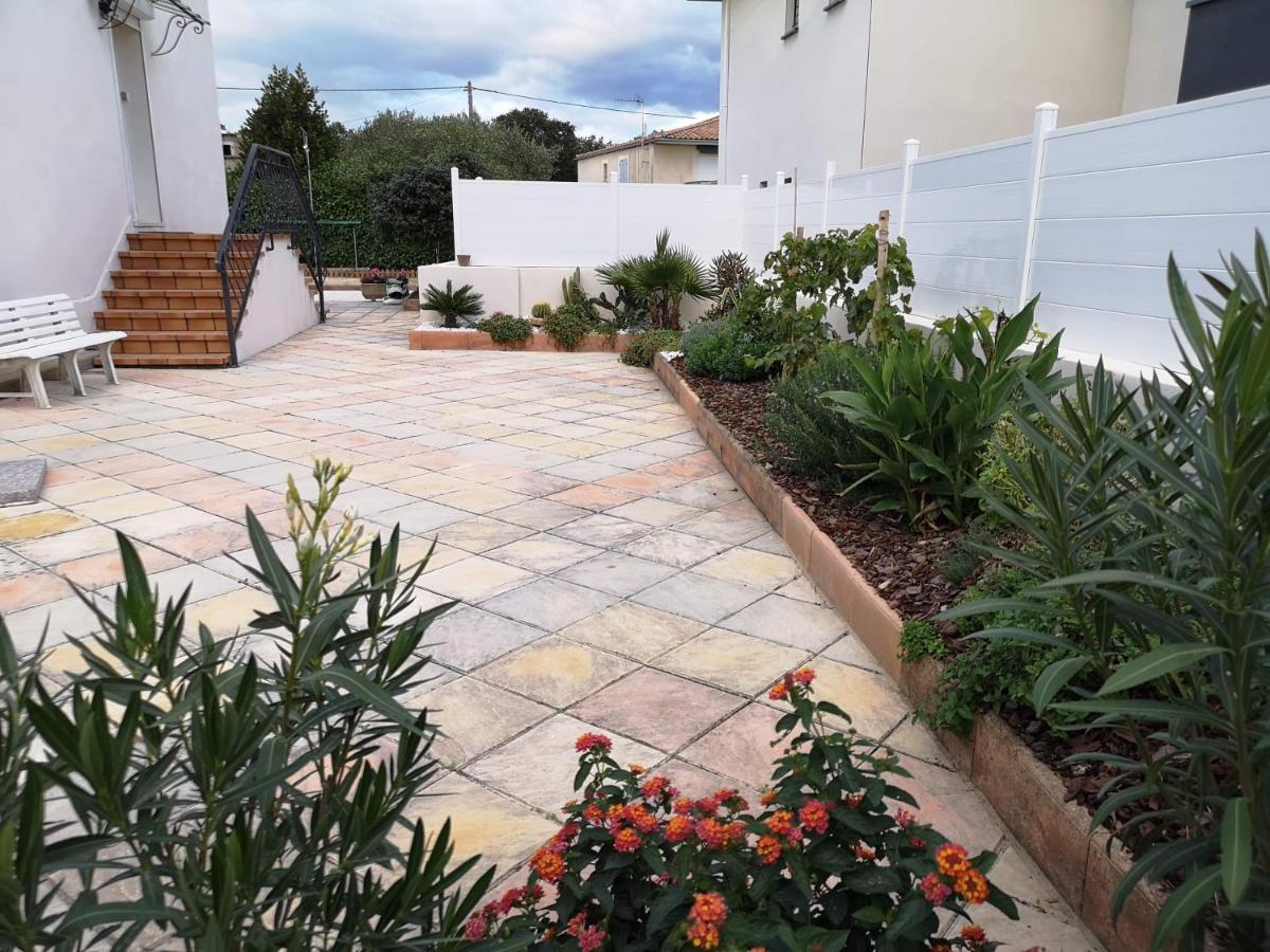 Maison De Charme Castries Ngoại thất bức ảnh
