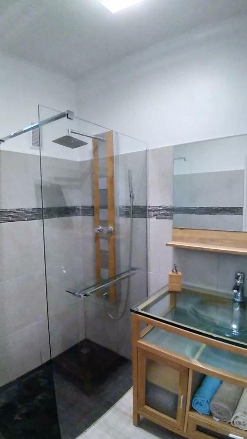 Maison De Charme Castries Ngoại thất bức ảnh